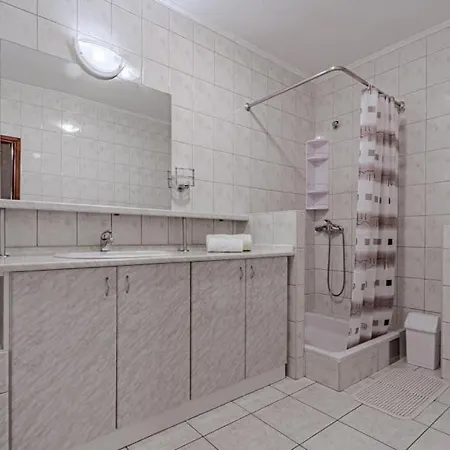 Djoni 1 By Guide Prigradica