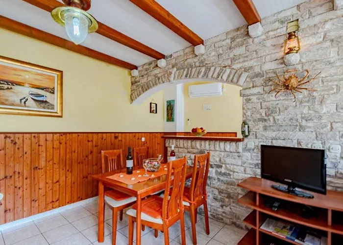 公寓 Djoni 1 By Guide